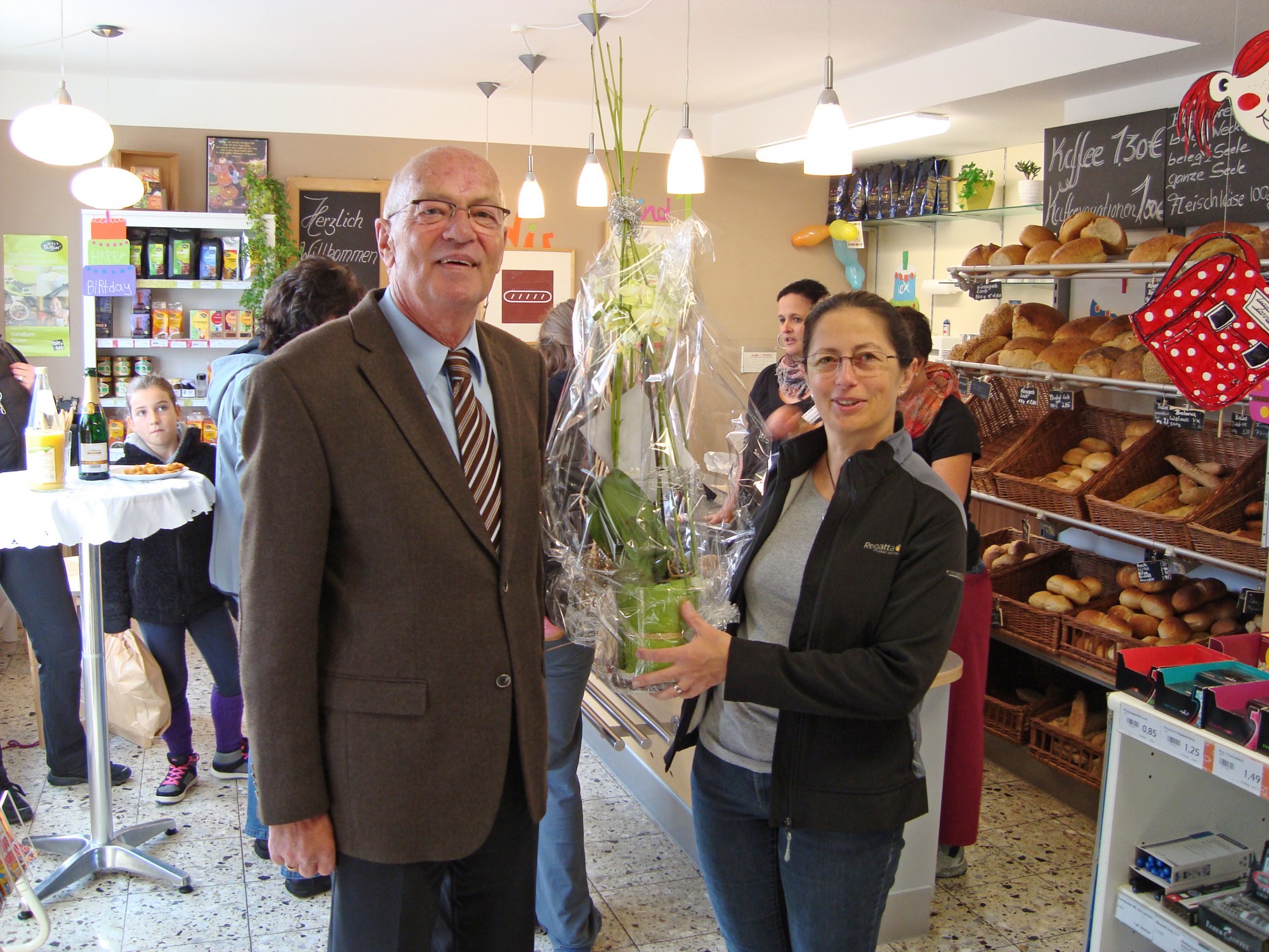 Utz Aktuell – 1 Jahr Dorfladen Unterankenreute  01 – 09-2012